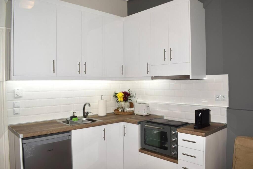 Kapa Central Apartment Kalamata Ngoại thất bức ảnh